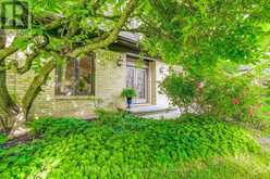 215 BRIAR HILL CRESCENT | Ancaster Ontario | Slide Image Thirty-five