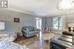215 BRIAR HILL CRESCENT | Ancaster Ontario | Slide Image Four