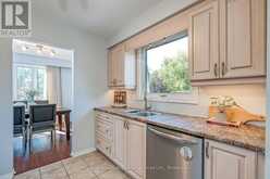 531 CUMBERLAND AVENUE | Burlington Ontario | Slide Image Thirteen