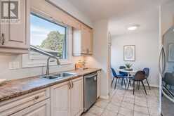 531 CUMBERLAND AVENUE | Burlington Ontario | Slide Image Fifteen