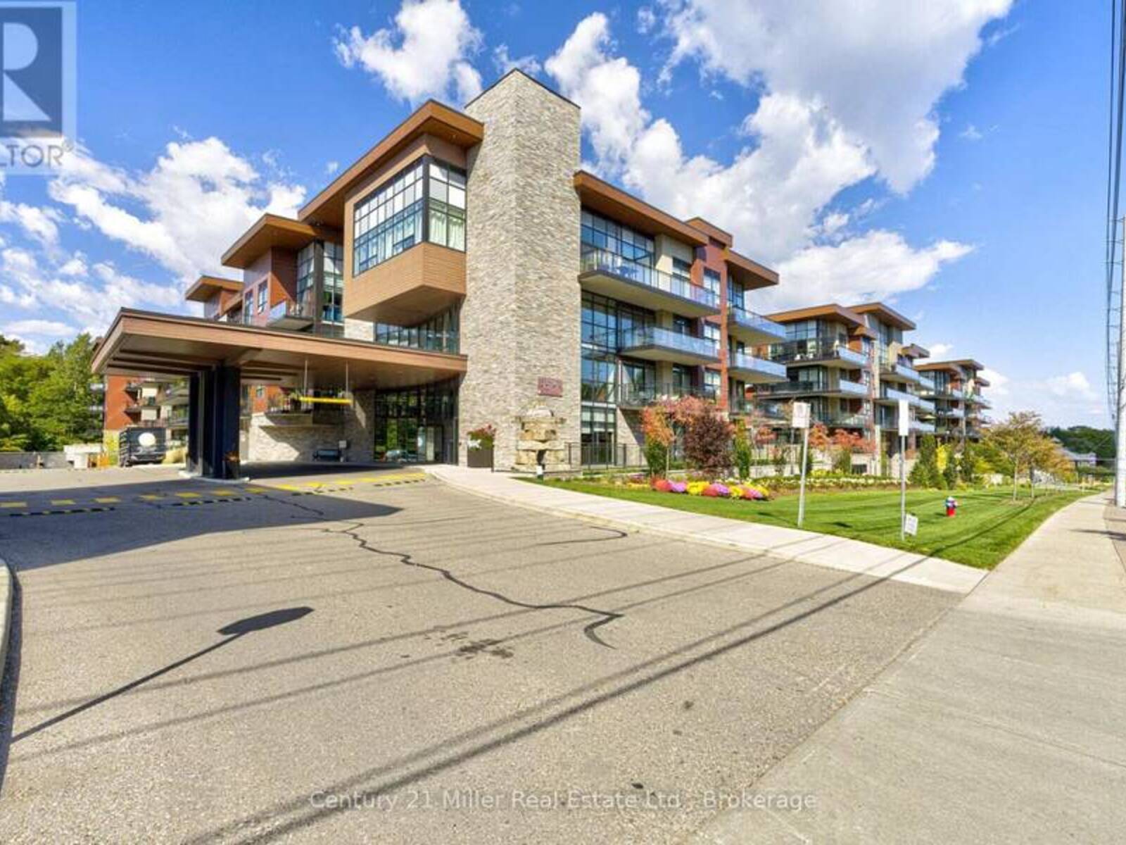 263 - 1575 LAKESHORE ROAD W, Mississauga, Ontario L5J 0B1
