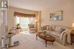2151 PINEVIEW DRIVE | Oakville Ontario | Slide Image Seven