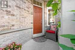 46 SUNNYCROFT COURT W | Hamilton Ontario | Slide Image Six