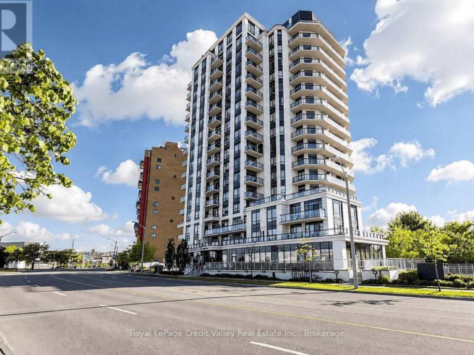 1103 - 840 QUEENS PLATE DRIVE, Toronto, Ontario M9W 6Z3