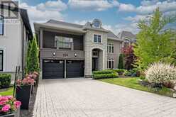 124 PALISER COURT | Oakville Ontario | Slide Image Three