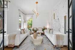45 ALDERSHOT PLACE | Burlington Ontario | Slide Image Six