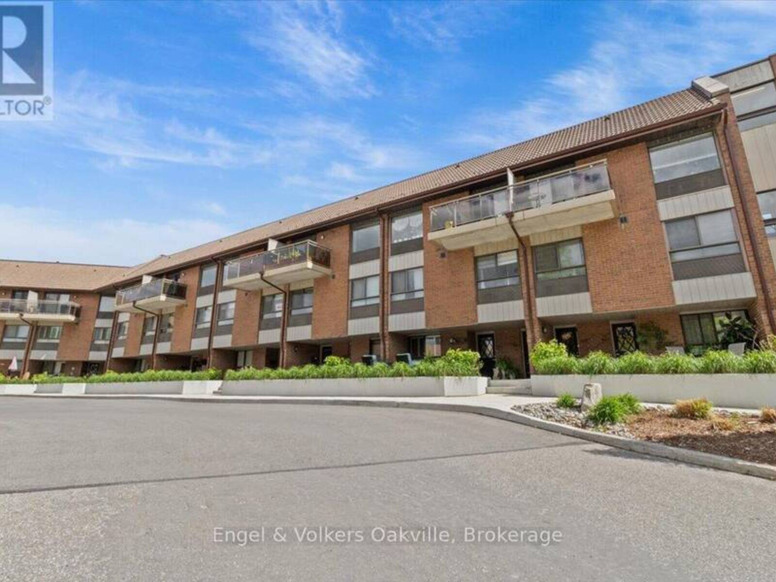 625 - 1000 CEDARGLEN GATE, Mississauga, Ontario L5C 3Z5