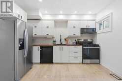 23 BARONS AVENUE N | Hamilton Ontario | Slide Image Twelve