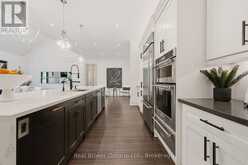 175 NORTH SHORE BOULEVARD W | Burlington Ontario | Slide Image Fifteen