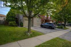 2189 SHORNCLIFFE BOULEVARD | Oakville Ontario | Slide Image Three