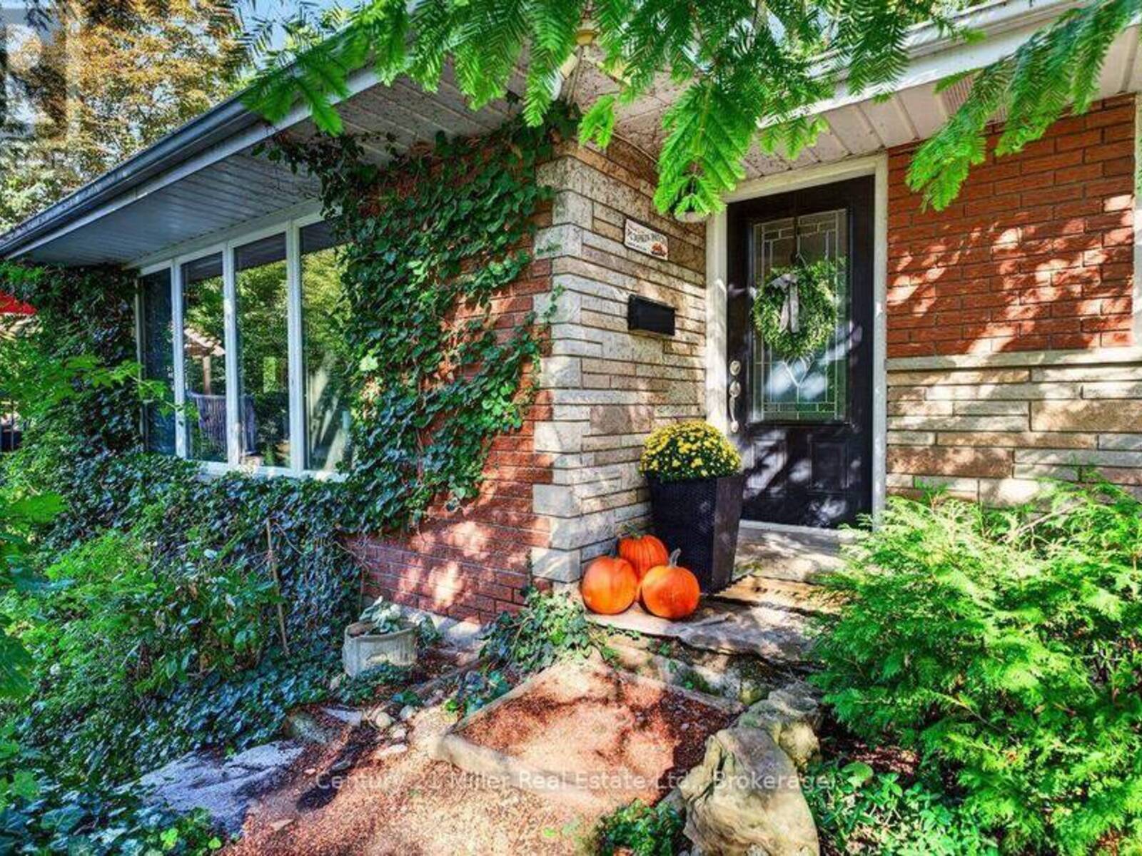 6 ROSEBOUGH STREET, Hamilton, Ontario L9H 5C3