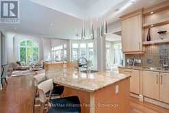 1426 LAKESHORE ROAD E | Oakville Ontario | Slide Image Twelve