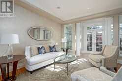 1426 LAKESHORE ROAD E | Oakville Ontario | Slide Image Nineteen