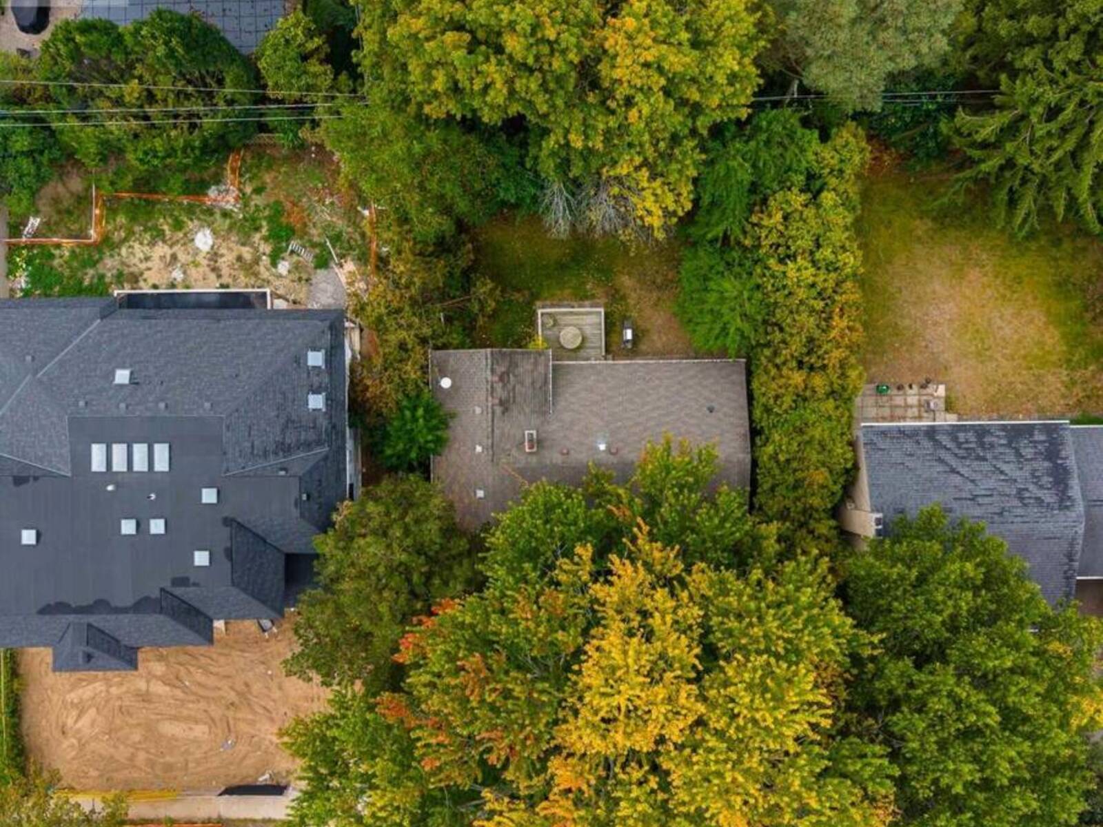 326 WALKERS LINE, Burlington, Ontario L7N 2C7