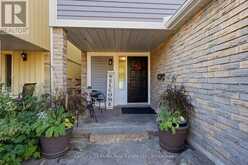 2380 COLDSTREAM DRIVE | Burlington Ontario | Slide Image Five