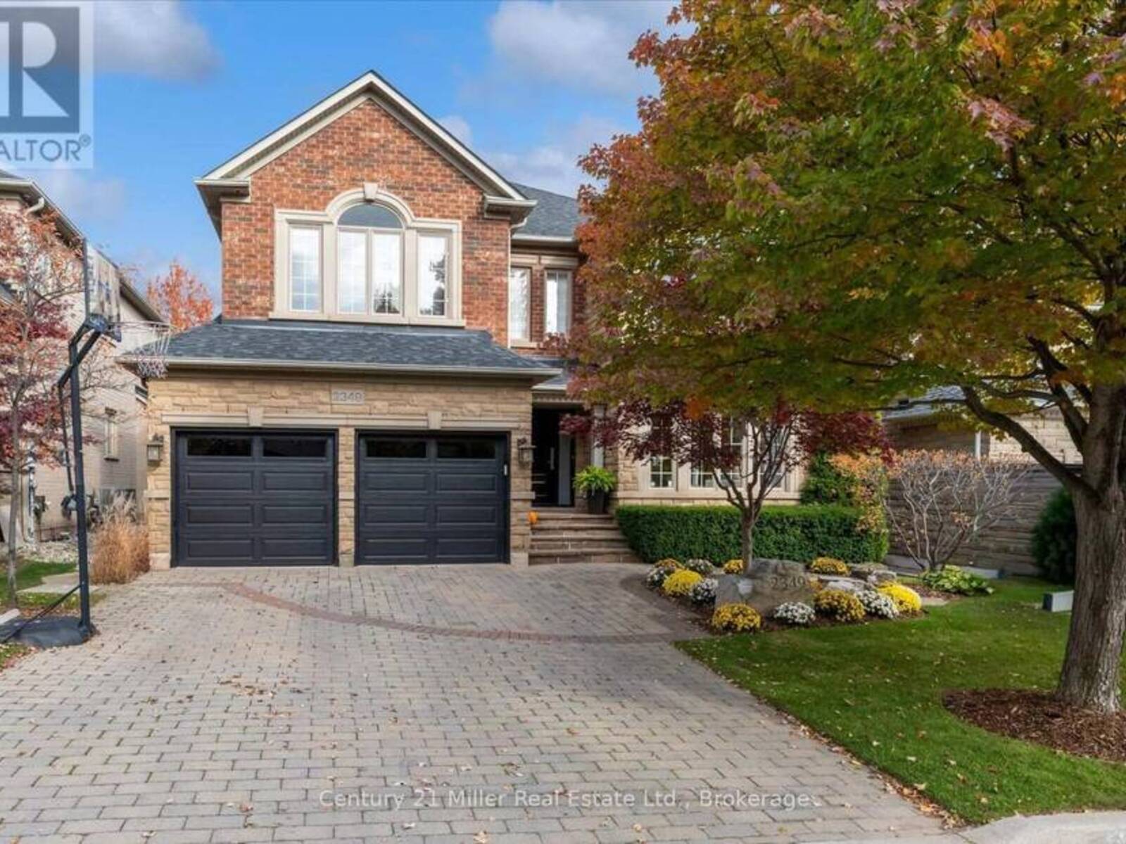 2349 PRESQUILE DRIVE, Oakville, Ontario L6H 7P9