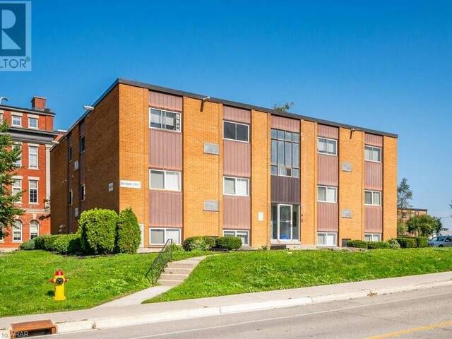 96 DUKE Street W Kitchener Ontario, N2H 3W8