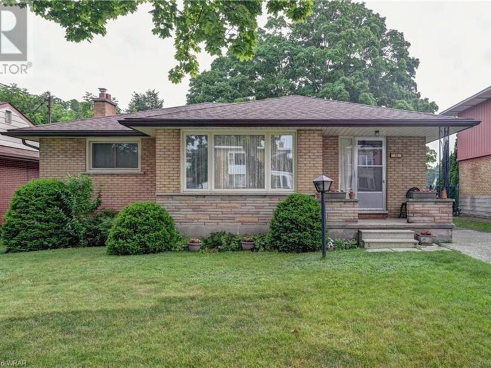 32 SOUTHDALE Avenue, Kitchener, Ontario N2M 3V5