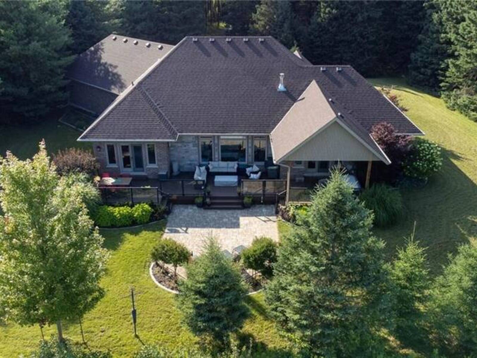 9471 SIDEROAD 17 Road, Erin, Ontario N0B 1Z0