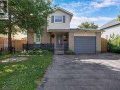 323 SEKURA Street Cambridge Ontario, N1R 7W2