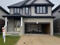 55 COUNTRY CLUB ESTATES Drive Elmira Ontario, N3B 0B4