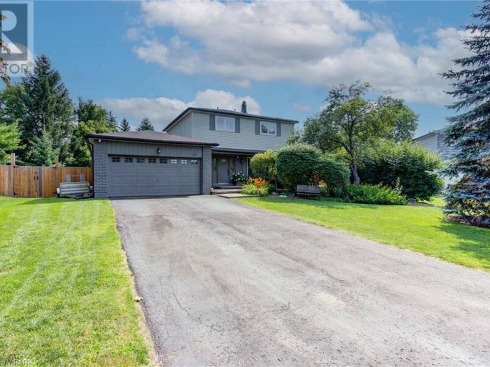 25 TOMWELL Crescent, Erin, Ontario N0B 1T0