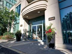 2565 ERIN CENTRE Boulevard Unit# 309 Mississauga Ontario, L5M 6Z8