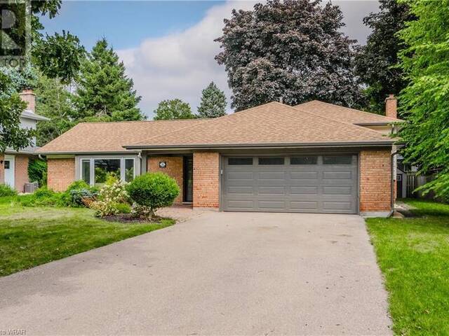 8 CROYDEN Place Waterloo Ontario, N2K 1T9