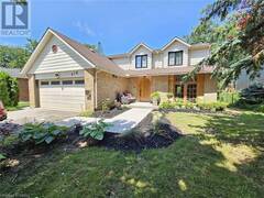 416 CLAIRBROOK Crescent Waterloo Ontario, N2L 5V7