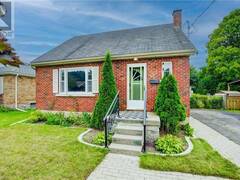 135 STEWART Avenue Cambridge Ontario, N1R 2V5