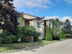 169 BECHTEL Street Unit# 4 Cambridge Ontario, N3C 1Z8