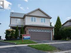 53 SANDWELL Court W Kitchener Ontario, N2A 4H9