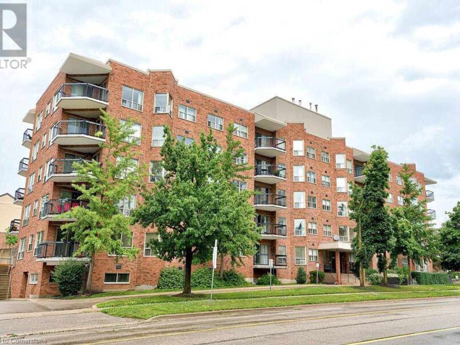 300 KEATS Way Unit# 507, Waterloo, Ontario N2L 6E6