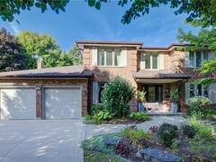 460 DRAKE Circle Waterloo Ontario, N2T 1L1