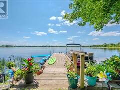 23 HOLLY Trail Puslinch Ontario, N3C 2V4