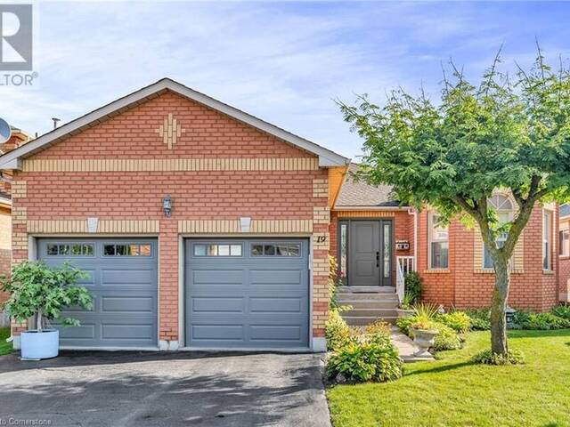 19 ATTWOOD Drive Cambridge Ontario, N1T 1L3