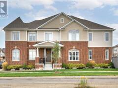 2 STONEHILL Avenue E Kitchener Ontario, N2R 0N8