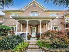 2 PILGRIM Place Brampton Ontario, L6X 4X9