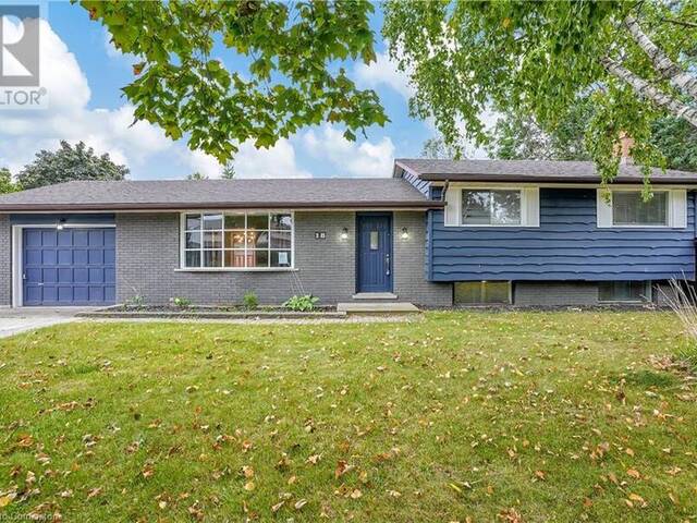 18 CARNABY Crescent Guelph Ontario, N2G 2R2