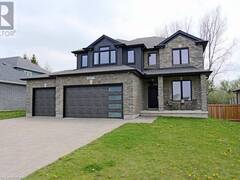 5 FOXBOROUGH Place Thorndale Ontario, N0M 2P0