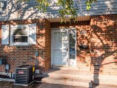 450 PIONEER Drive Unit# 8 Kitchener Ontario, N2P 1H6