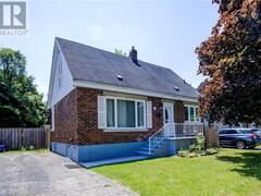 29 SECOND Avenue Cambridge Ontario, N1S 2B9