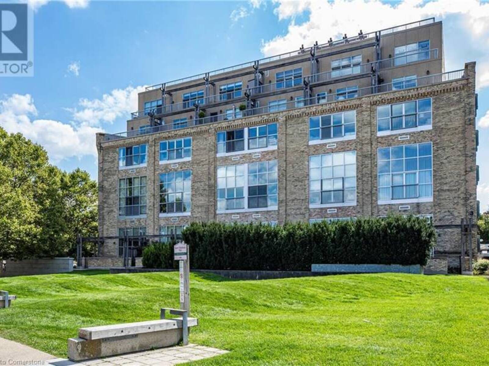 3 FATHER DAVID BAUER Drive Unit# 400, Waterloo, Ontario N2L 6M1