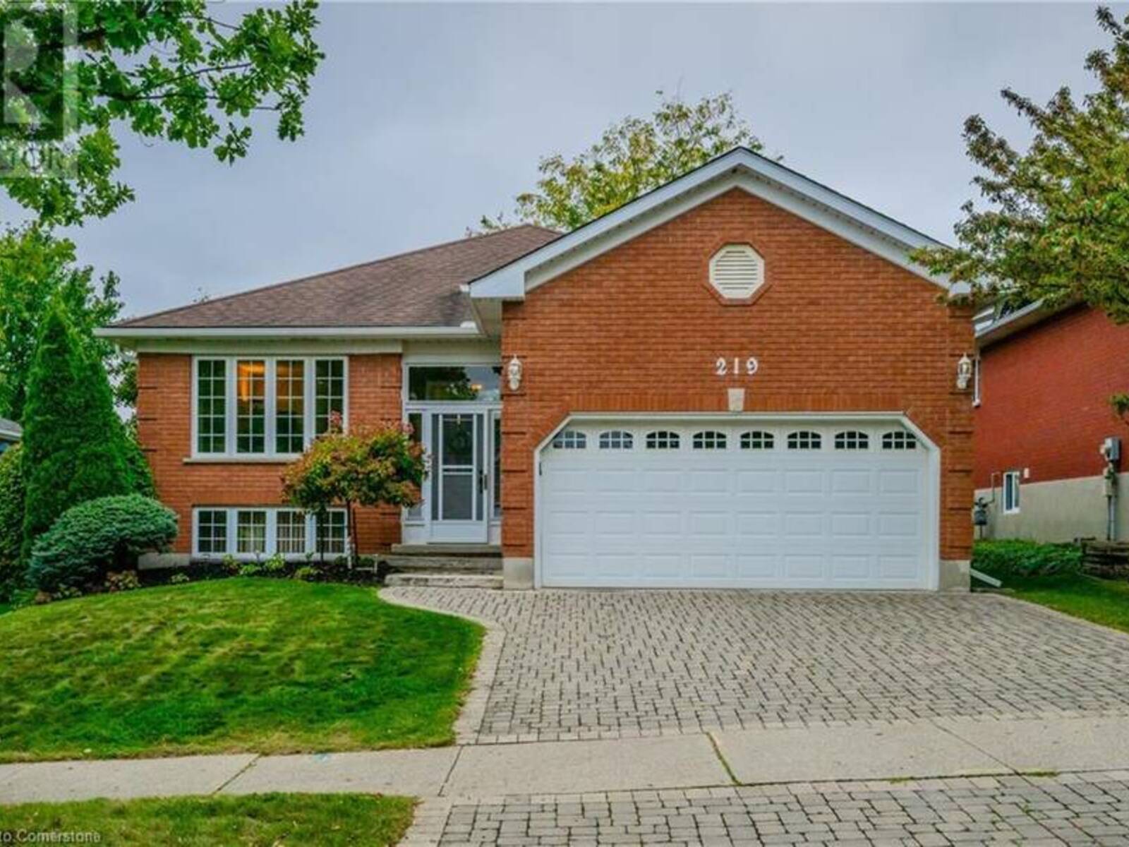 219 MISTY Court, Kitchener, Ontario N2B 3V4