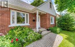 54 ROSLIN Avenue S | Waterloo Ontario | Slide Image Two