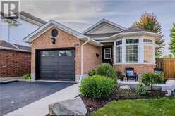 581 WINDJAMMER Way | Waterloo Ontario | Slide Image Two