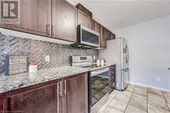 135 HARDCASTLE DRIVE Unit# 106 | Cambridge Ontario | Slide Image Nineteen