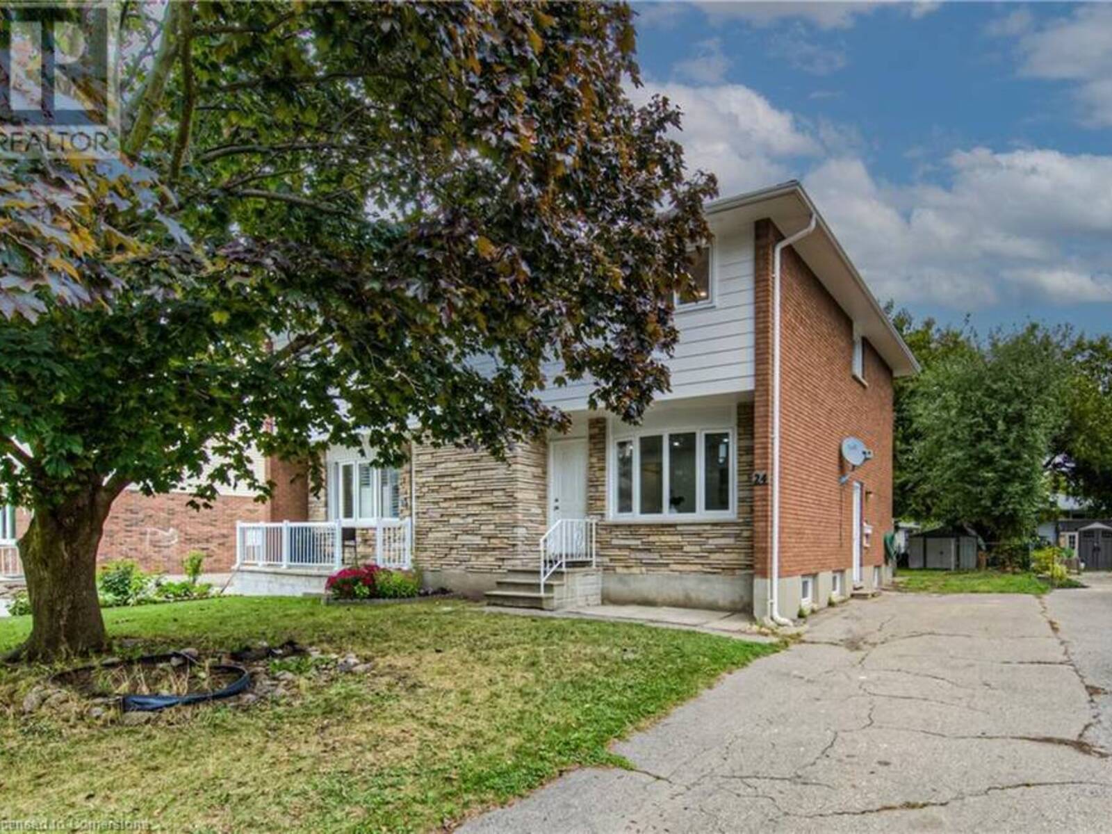 24 OLD CHICOPEE Drive, Kitchener, Ontario N2A 2G1