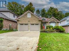 532 BIRCHLEAF Walk Waterloo Ontario, N2T 2W5