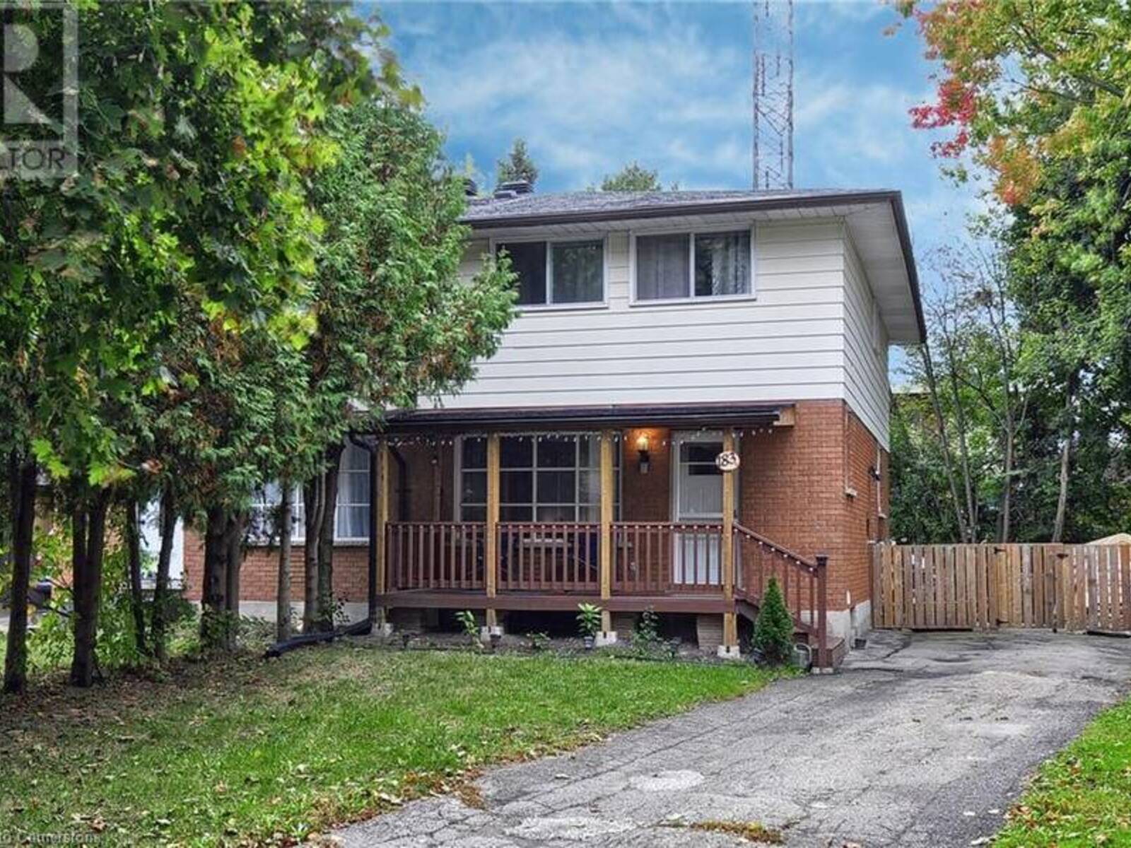 183 CEDARVALE Crescent Unit# B, Waterloo, Ontario N2L 4T3